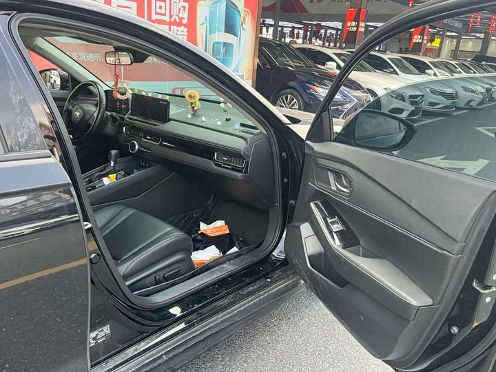 Фото 6 - Honda Inspire