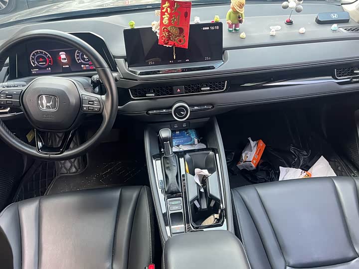 Фото 7 - Honda Inspire