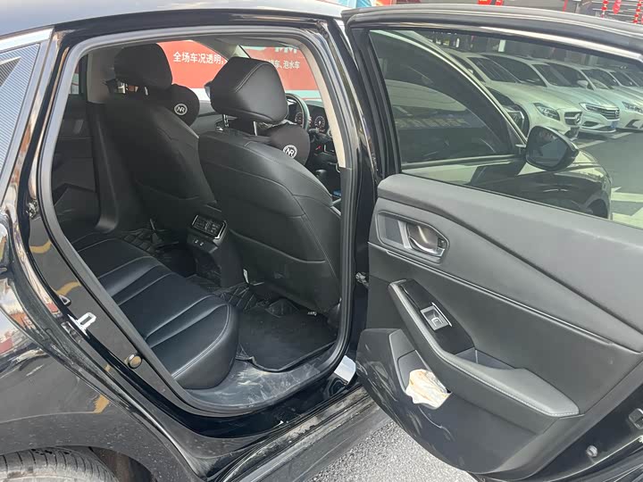 Фото 8 - Honda Inspire