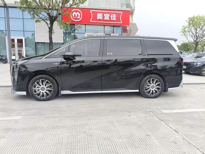 2025 GAC Trumpchi E9