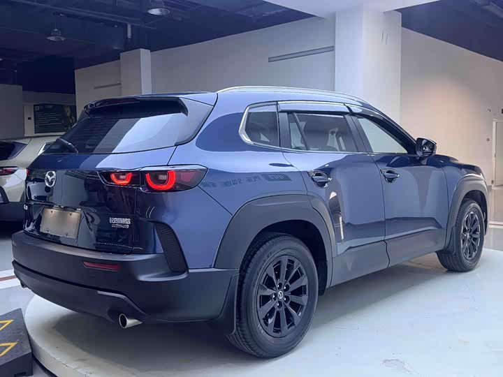 Фото 8 - Mazda CX-50