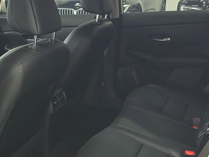 Zdjęcie 8 - Nissan Sylphy