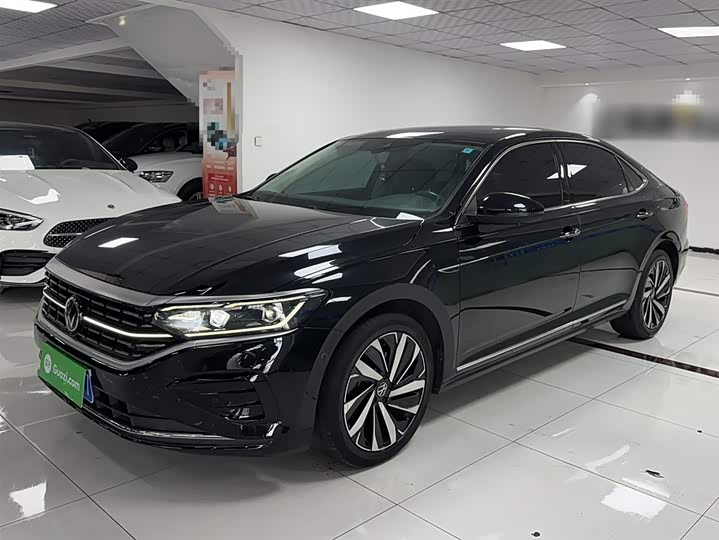 Фото 2 - Volkswagen Passat