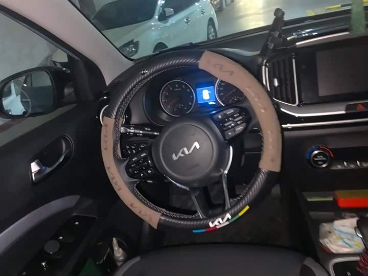 Фото 7 - Kia KX1