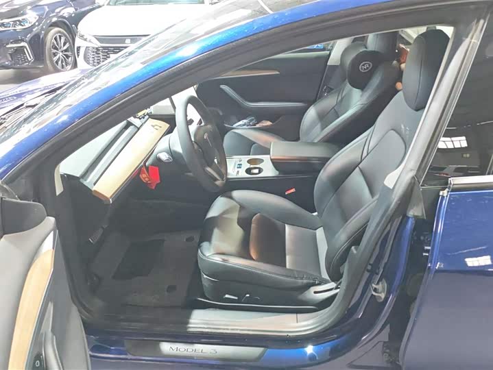 Zdjęcie 9 - Tesla Model 3