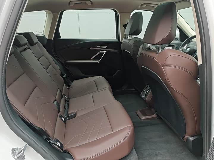 BMW iX1 2025 2025款 eDrive25L M运动套装