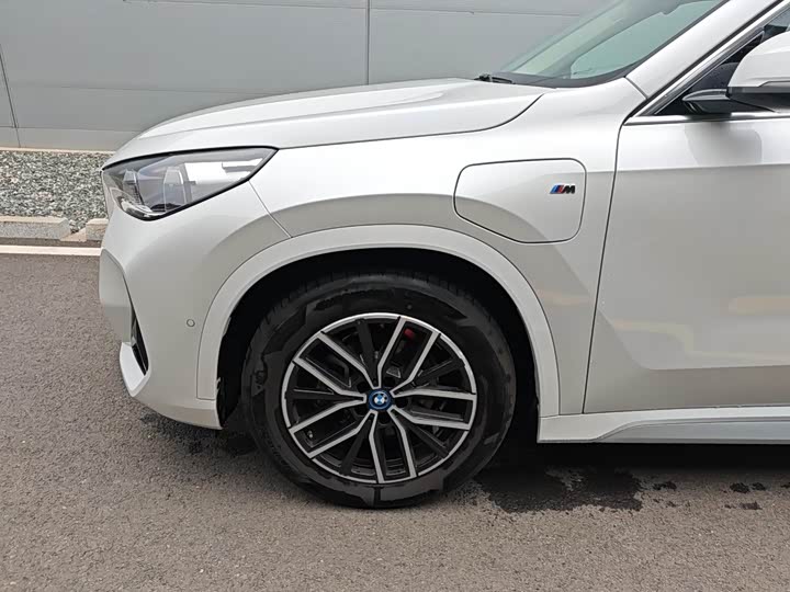 BMW iX1 2025 2025款 eDrive25L M运动套装