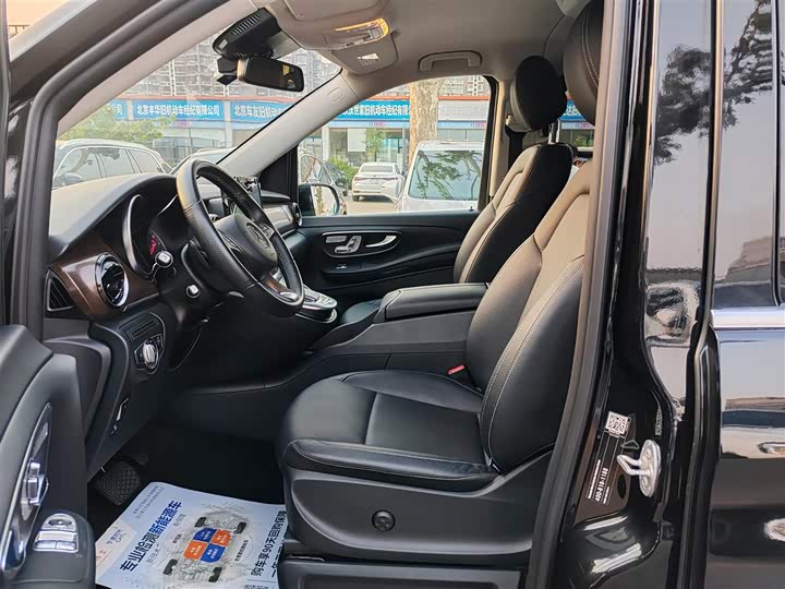 Mercedes-Benz V-Class 2022 2022款 V 260 领航版