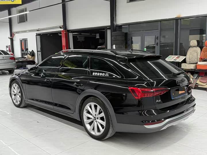 Audi A6 2022 2022款 allroad quattro 探索家 55 TFSI 尊享越野型
