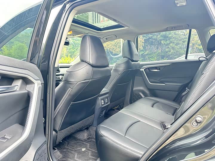 Toyota RAV4 2021 2021款 2.0L CVT两驱风尚版