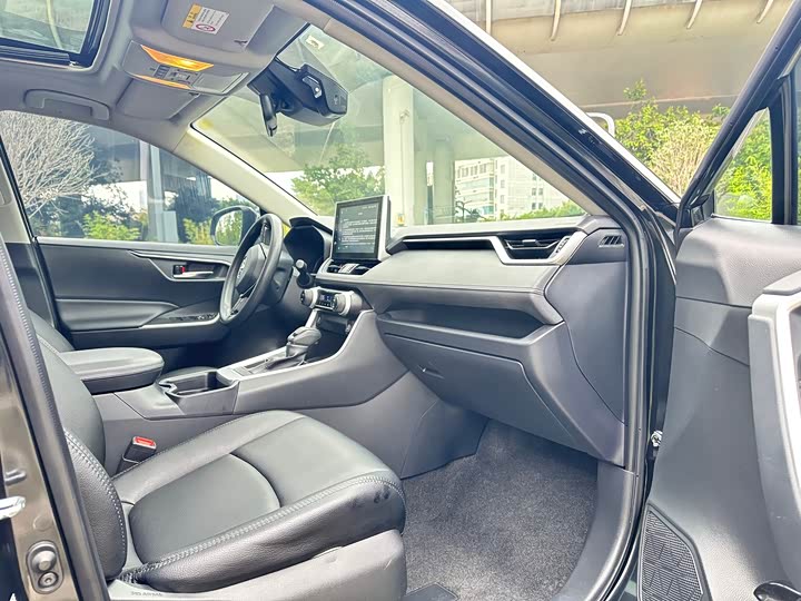 Toyota RAV4 2021 2021款 2.0L CVT两驱风尚版