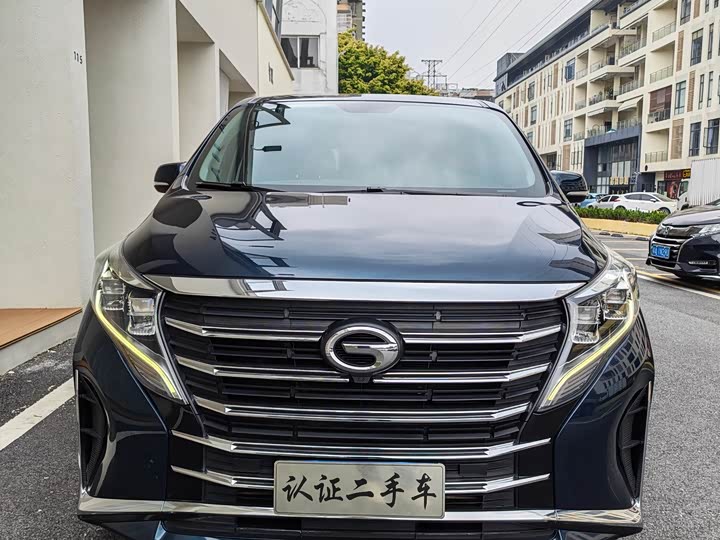 Фото 2 - GAC Trumpchi M8