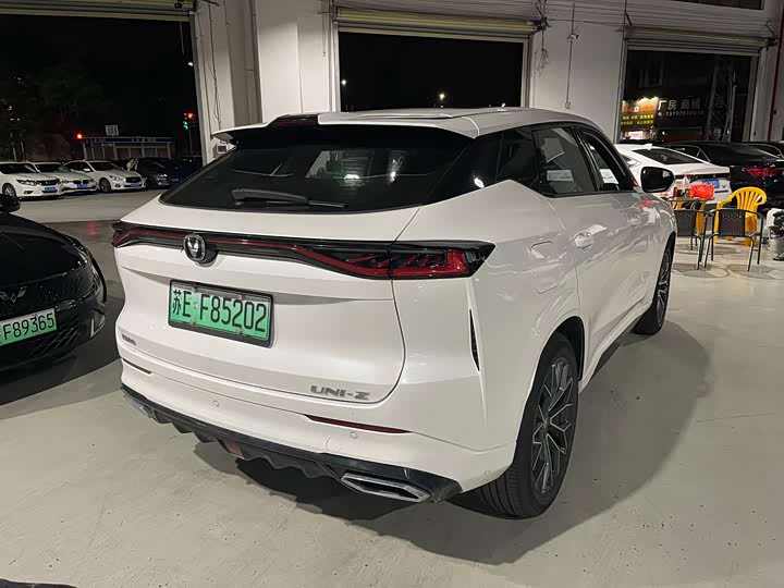 Changan UNI-Z Hybrid 2024 2024款 蓝鲸智电iDD 125km 卓越型