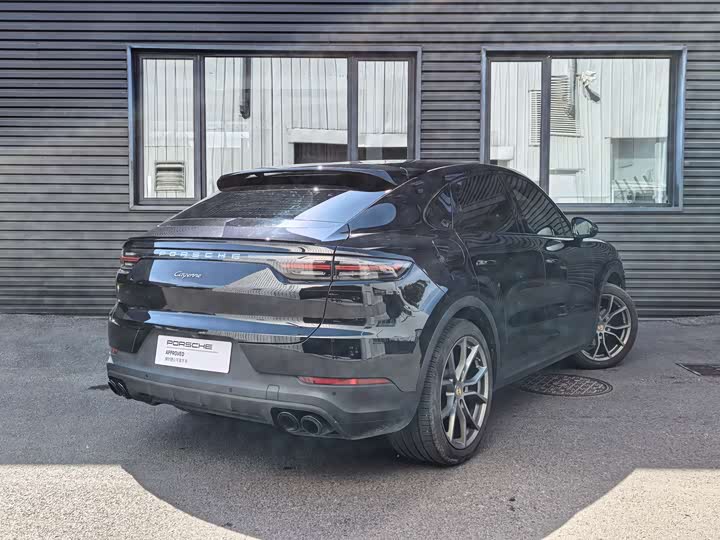 Фото 6 - Porsche Cayenne
