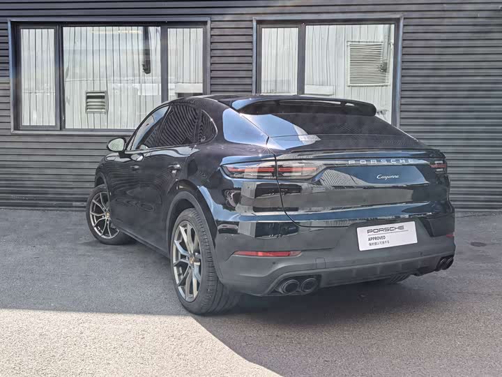 Фото 8 - Porsche Cayenne