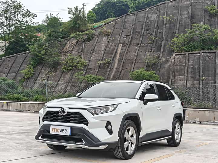 Toyota RAV4 2021 2021款 2.0L CVT两驱风尚PLUS版