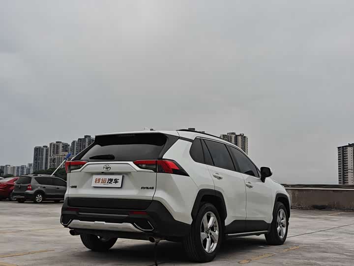 Toyota RAV4 2021 2021款 2.0L CVT两驱风尚PLUS版