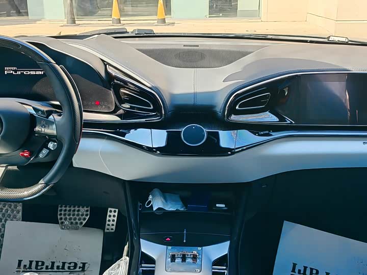 Ferrari Purosangue 2023 2023款 6.5L V12