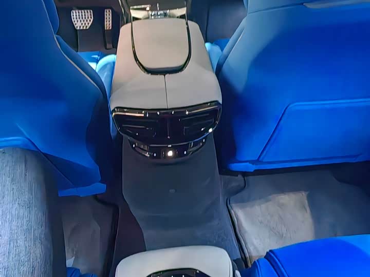 Ferrari Purosangue 2023 2023款 6.5L V12