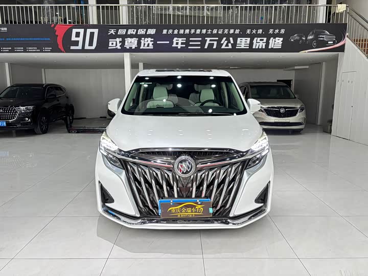 Photo 2 - Buick GL8 ES