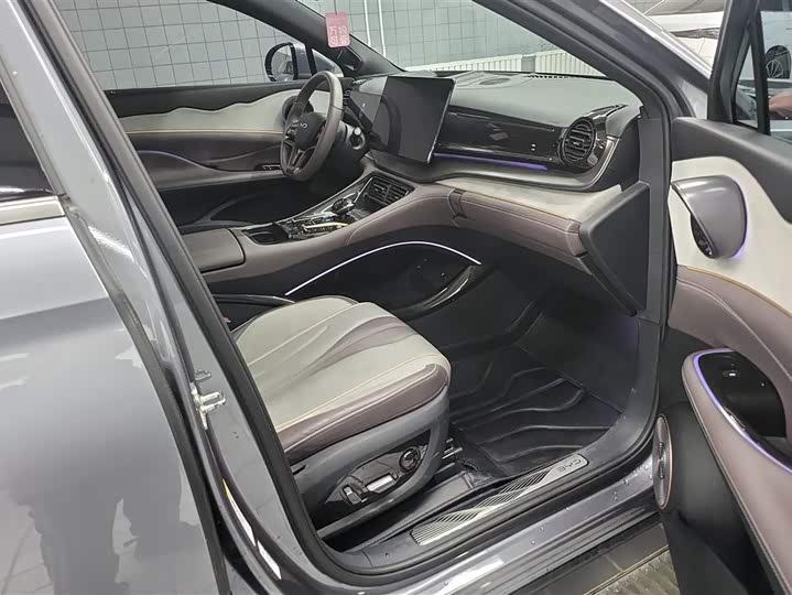 BYD Frigate 07 2024 2024款 荣耀版 DM-i 205KM 旗舰型