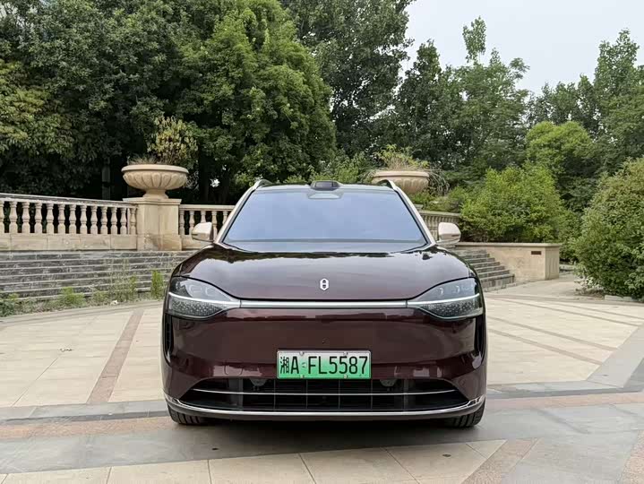 Aito M9 2025 2025款 增程 Ultra版 52kWh 6座版 (192线激光雷达）