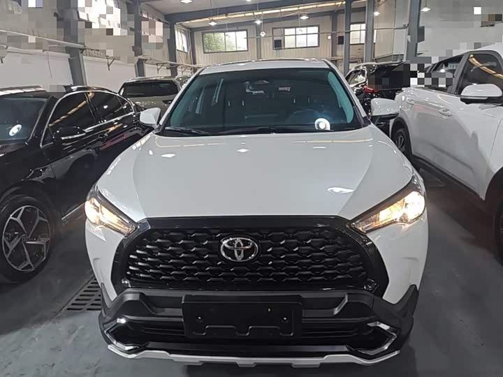 Фото 3 - Toyota Corolla Cross