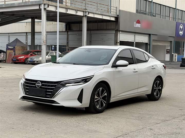 Фото 2 - Nissan Sylphy