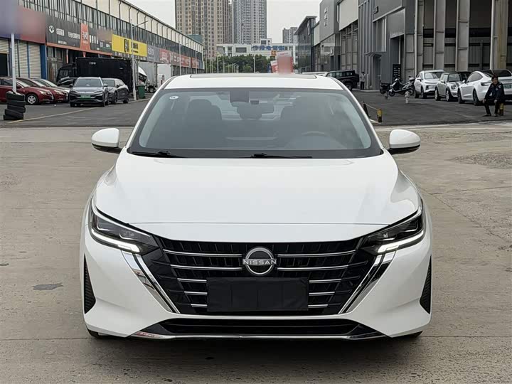 Фото 3 - Nissan Sylphy