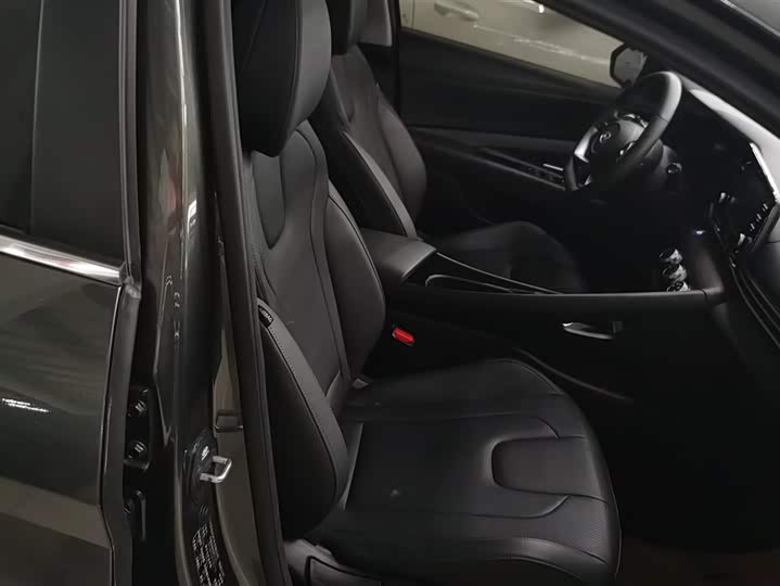 Фото 8 - Hyundai Elantra N line