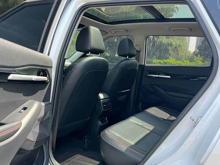 Kia Seltos 2023 2023款 1.5L CVT豪华版
