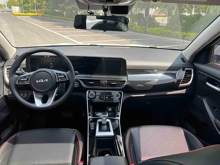 Kia Seltos 2023 2023款 1.5L CVT豪华版