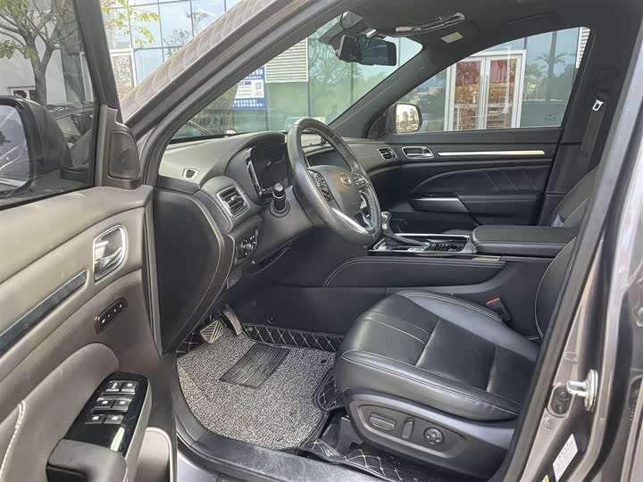 GAC Trumpchi GS8 2020 2020款 GS8S 390T 两驱豪华智联版