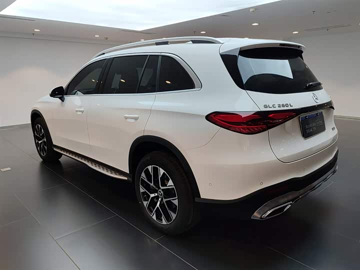 Mercedes-Benz GLC-Class 2026 2026款 GLC 260 L 4MATIC 经典版