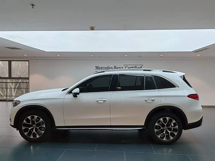 Mercedes-Benz GLC-Class 2026 2026款 GLC 260 L 4MATIC 经典版
