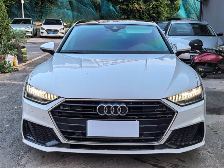 Zdjęcie 2 - Audi A7