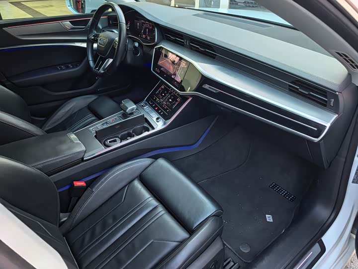 Zdjęcie 7 - Audi A7