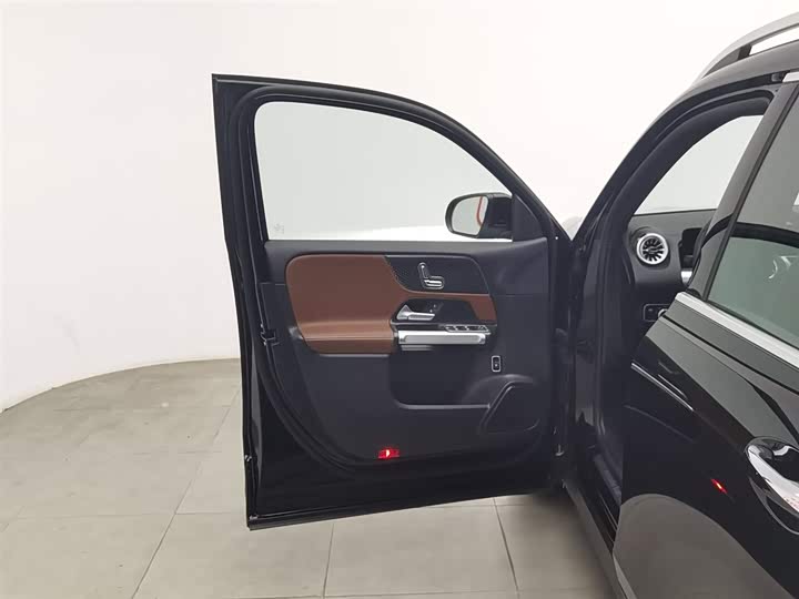 Mercedes-Benz GLB-Class 2024 2024款 改款 GLB 220 动感型