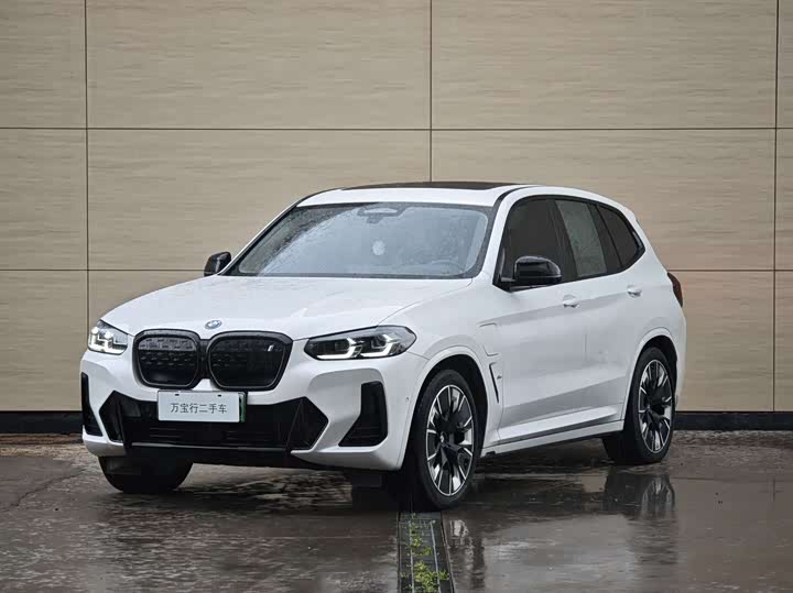 2024 BMW iX3