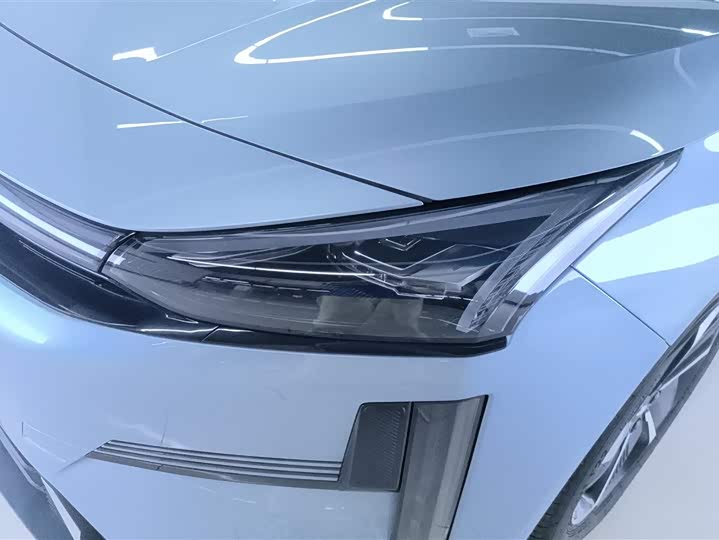 2025 Geely Galaxy L6