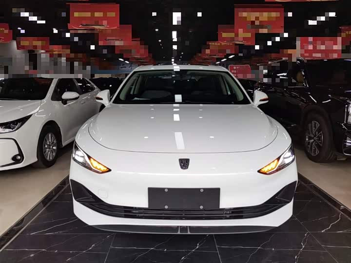 2025 Roewe D7