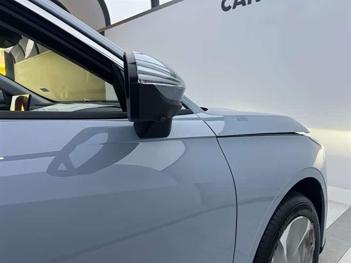 2025 Geely Galaxy L6