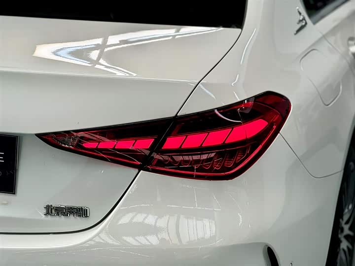Zdjęcie 5 - Mercedes-Benz C-Class