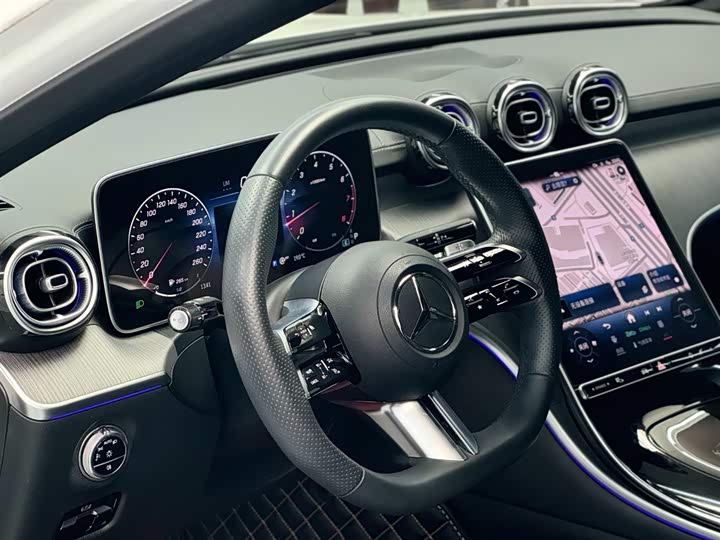 Zdjęcie 7 - Mercedes-Benz C-Class