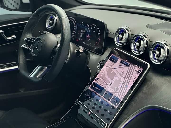 Zdjęcie 9 - Mercedes-Benz C-Class