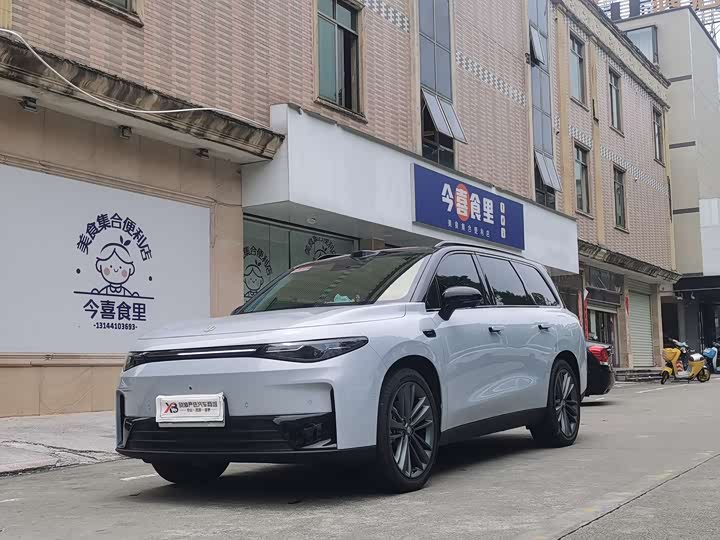 Leapmotor C16 2026 2026款 纯电 630激光雷达智尊版 6座