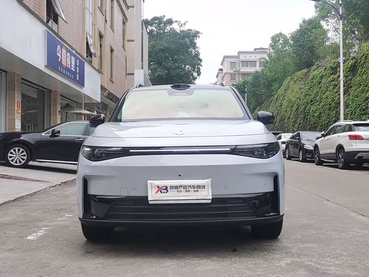 Leapmotor C16 2026 2026款 纯电 630激光雷达智尊版 6座