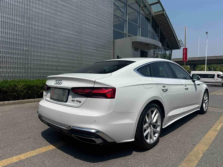 Audi A5 2024 2024款 Sportback 40 TFSI 时尚动感型
