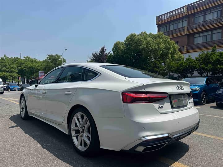 Audi A5 2024 2024款 Sportback 40 TFSI 时尚动感型