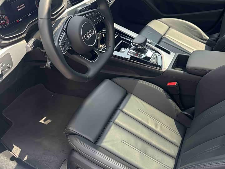 Audi A5 2024 2024款 Sportback 40 TFSI 时尚动感型